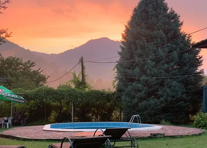 Ваканционна къща Efrosina Glozhene