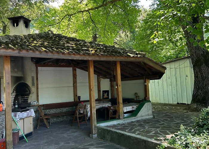 Efrosina بيت للعطل